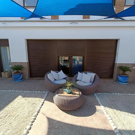 Casa Oasis アパート アロラ